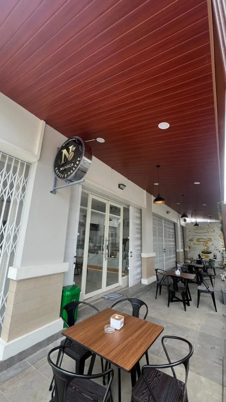 Nunaca Coffee and Pastry 4